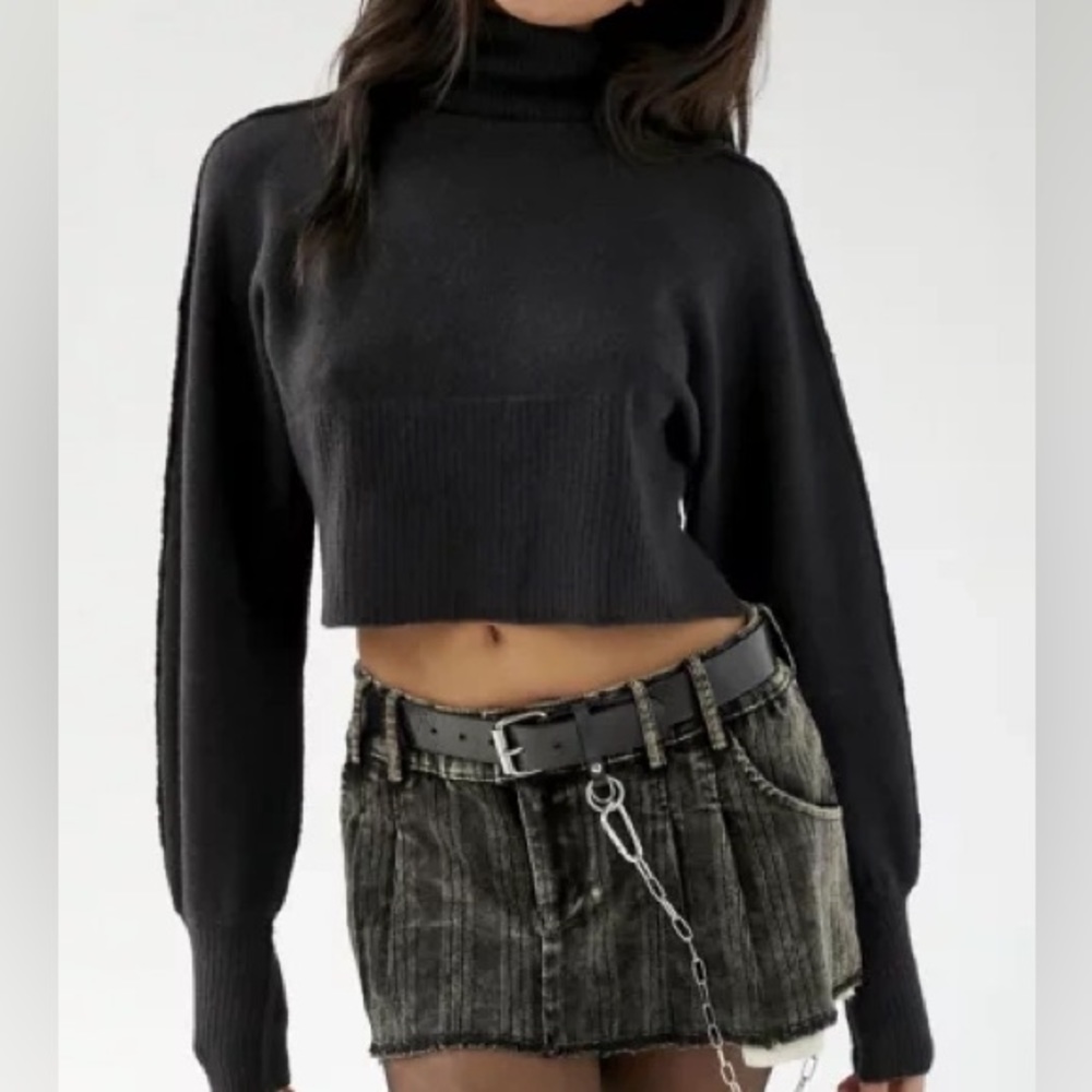 Urban Outfitters Finley Cropped Turtleneck Sweater